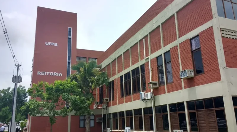 UFPB abre 1.250 vagas em cursos de Educação a Distância para 2025.2