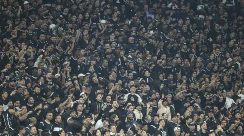 Corinthians registra 15 mil novos sócios no Fiel Torcedor com biometria