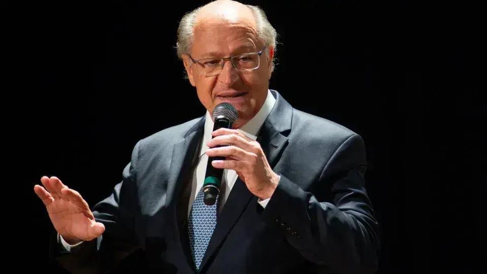 Alckmin dialoga com secretário dos EUA após gesto de Trump a Lula