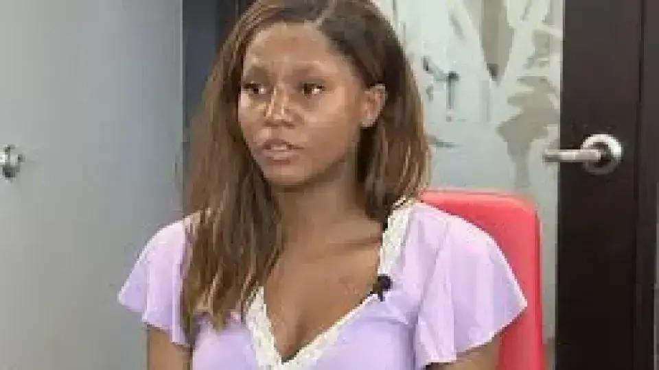 Alexis Williams: O Perigo Invisível da Superbactéria em Piscinas de Hotel