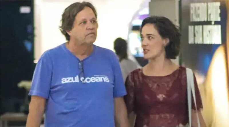 Celebridade e Preconceito: Marido de Adriana Birolli e o Escorte do Etarismo