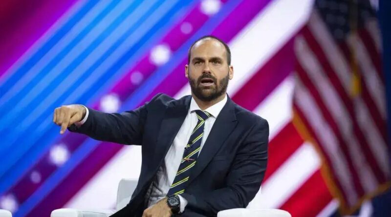 Eduardo Bolsonaro prepara bases ideológicas para desafiar eleições de 2026