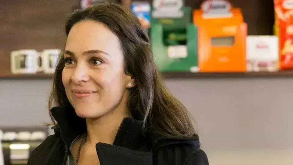 Gabriela Duarte pede desculpas após polêmica com Caetano e Chico