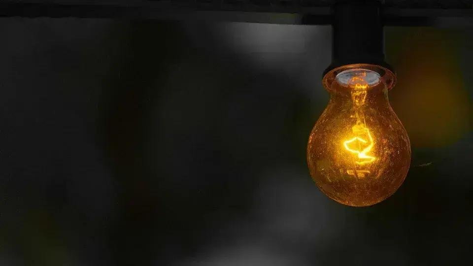 Gratuidade na conta de luz garante suporte a 4,5 milhões de famílias