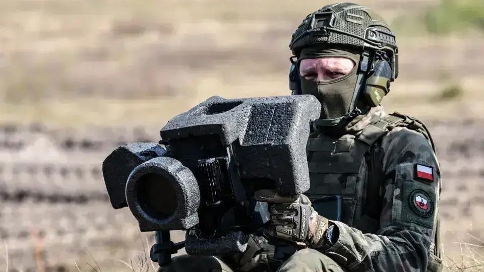 Kiev Sob Ataque: Polônia Fecha Espaço Aéreo e Entra em Alerta