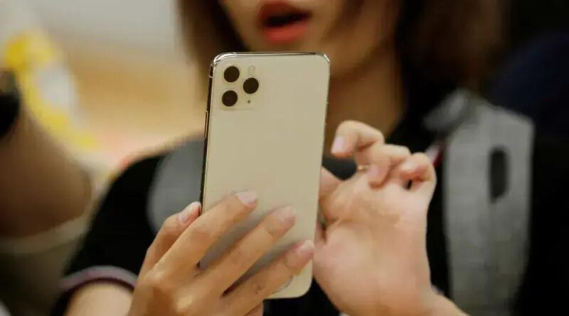 Leilão da Receita Federal: iPhones a partir de R$ 800 e veículos baratos