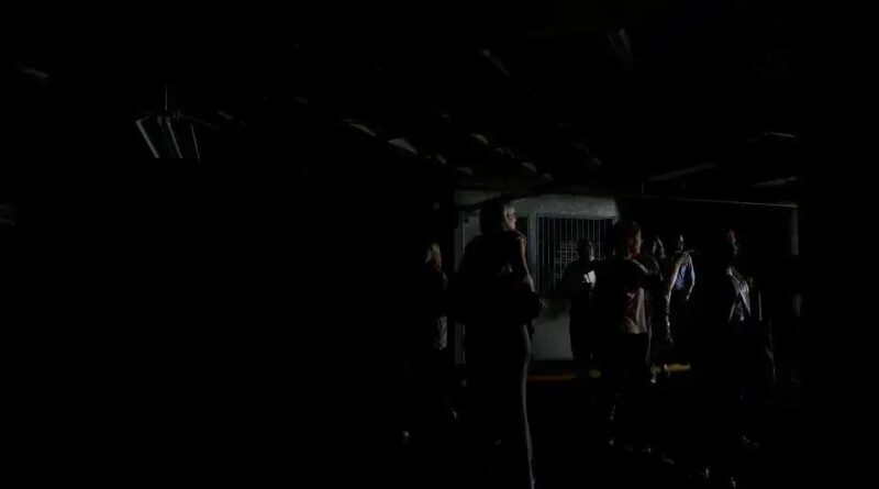 Mais de 43 mil imóveis sem luz após tempestade em São Paulo