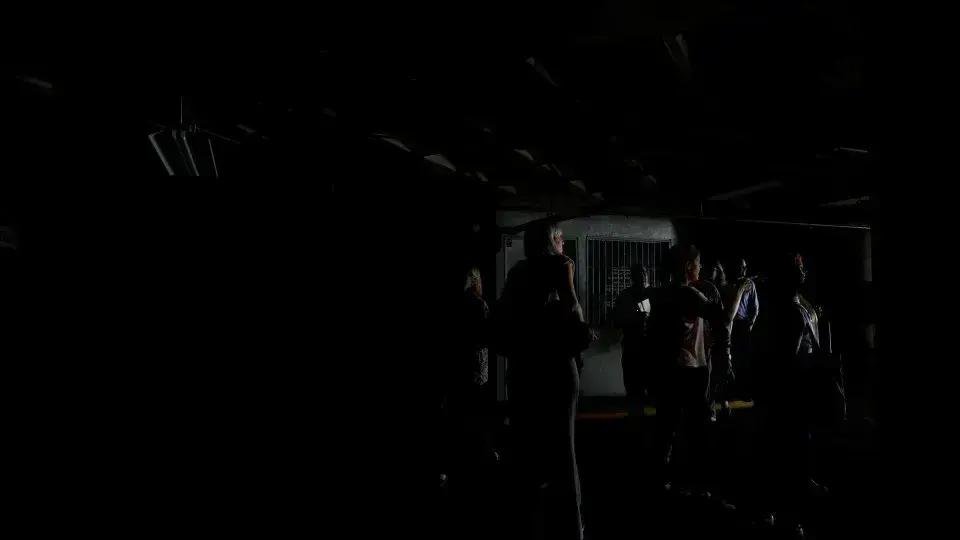 Mais de 43 mil imóveis sem luz após tempestade em São Paulo