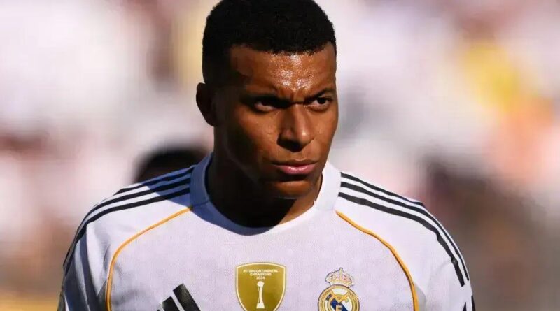 Mbappé brilha e Real Madrid atropela Kairat na Champions League