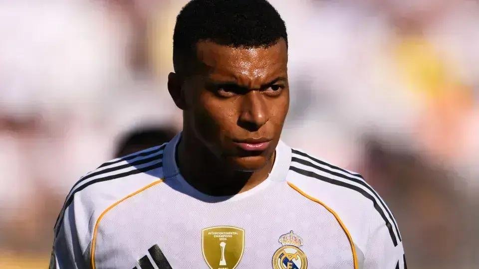 Mbappé brilha e Real Madrid atropela Kairat na Champions League