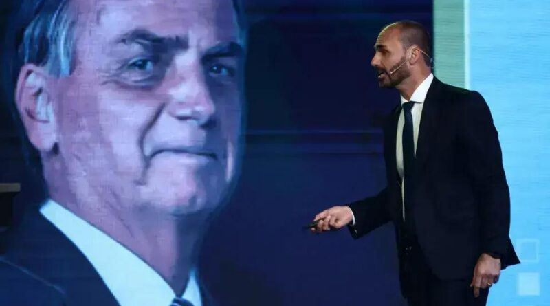 PGR Denuncia Eduardo Bolsonaro e Paulo Figueiredo por Coação Judicial