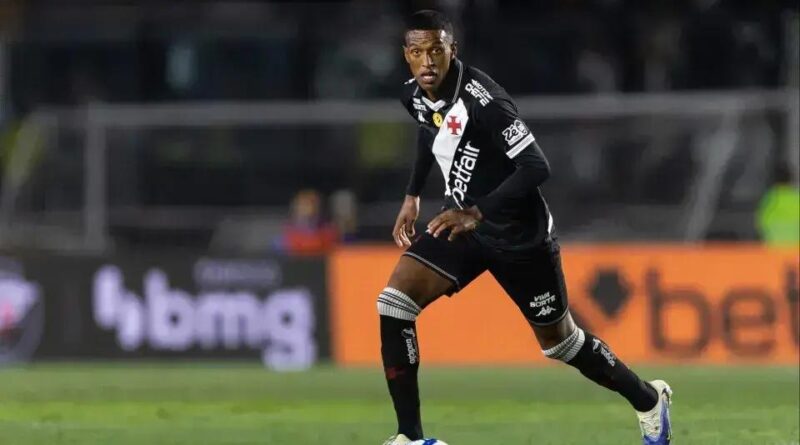 Robert Renan é afastado após concussão em jogo contra o Flamengo