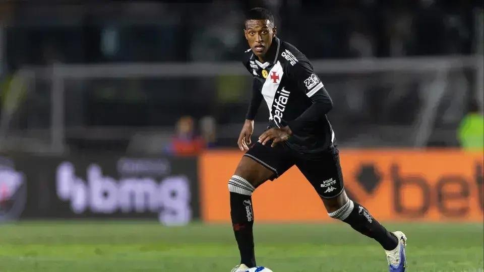 Robert Renan é afastado após concussão em jogo contra o Flamengo