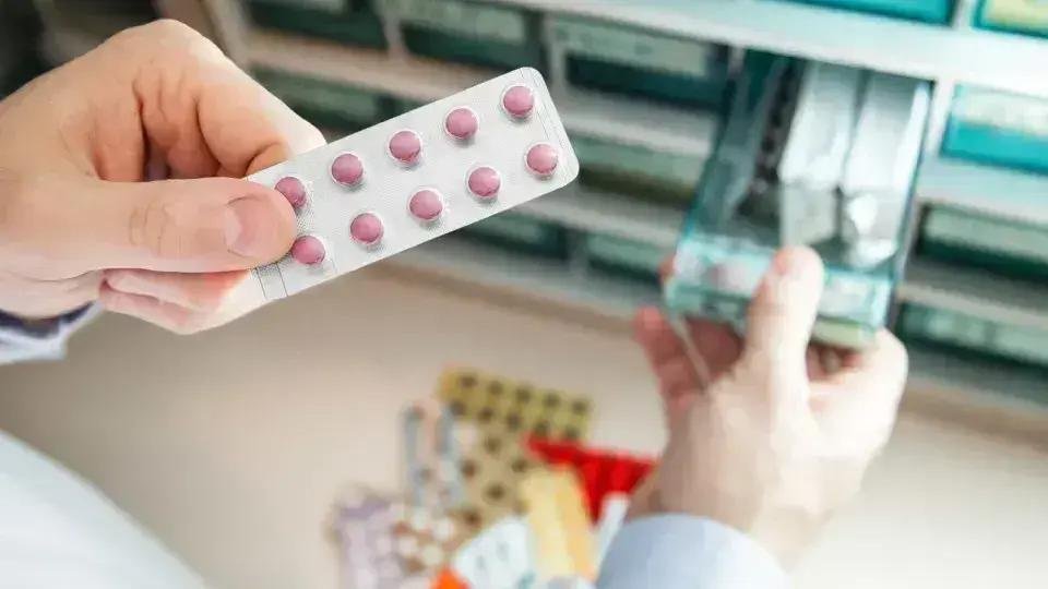 Senado aprova projeto para venda de medicamentos em supermercados