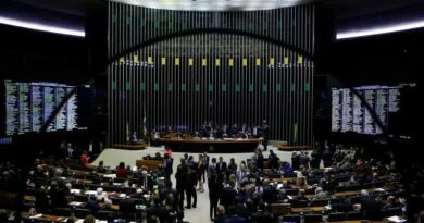 Supremo Tribunal Federal decide manter número de deputados federais para 2026