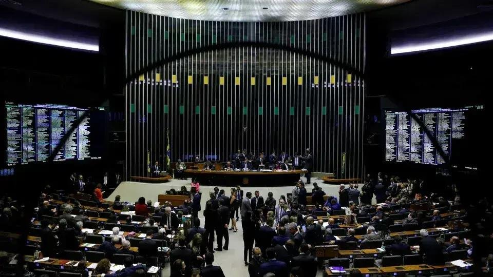 Supremo Tribunal Federal decide manter número de deputados federais para 2026