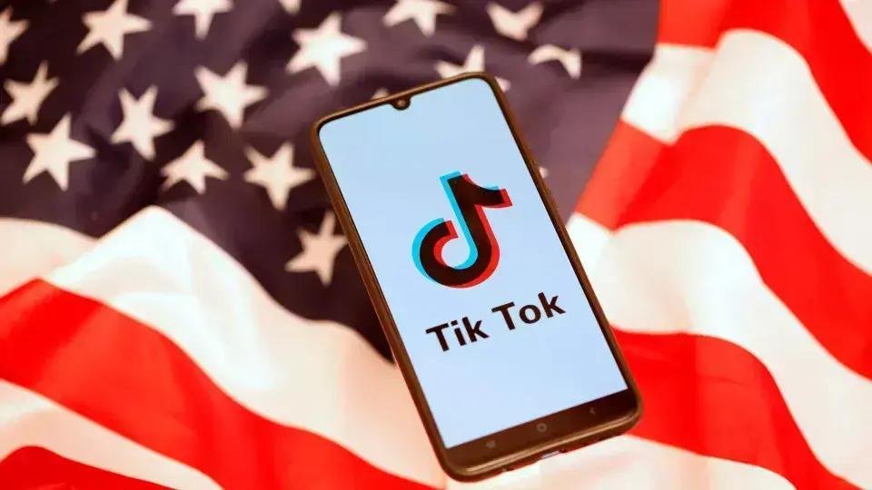 Trump promete algoritmo do TikTok 100% MAGA e gera polêmica nos EUA