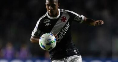 Vasco impede Rayan de jogar no Mundial sub-20 pela seleção brasileira