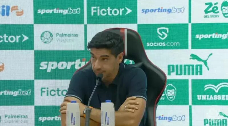 Abel Ferreira defende arbitragem após vitória do Palmeiras sobre o São Paulo