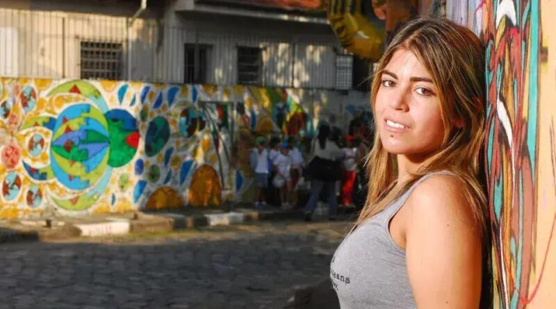 Bruna Surfistinha responde críticas sobre sua vida sexual e celibato