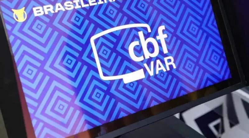 CBF solicita à FIFA autorização para divulgar áudios do VAR do São Paulo