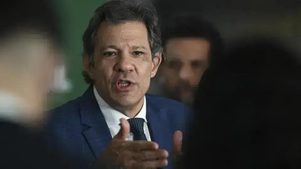 Haddad critica rejeição de MP e defende tributação dos mais ricos