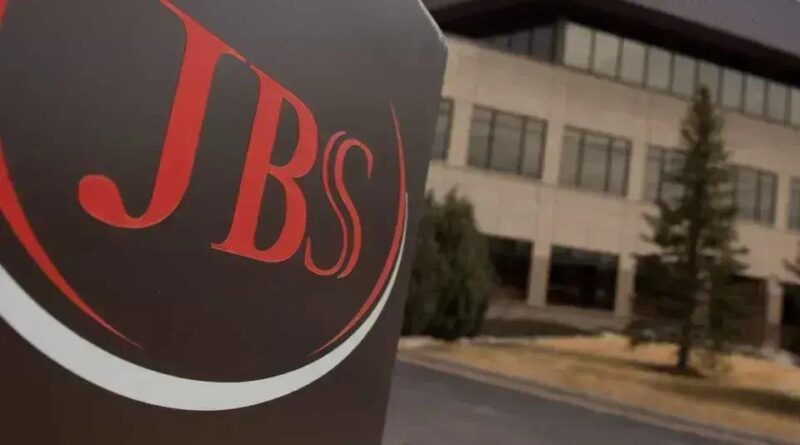 JBS anuncia investimento de US$ 70 milhões na avicultura paraguaia