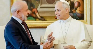 Lula convida Papa Leão XIV para a COP30, mas ele não pode comparecer