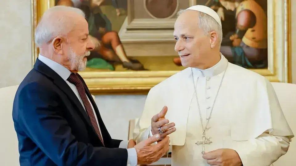 Lula convida Papa Leão XIV para a COP30, mas ele não pode comparecer