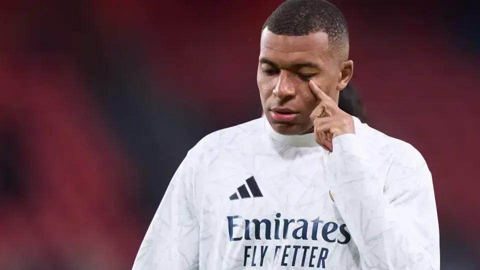 Mbappé é cortado da seleção francesa por lesão no tornozelo