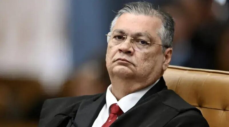 Moraes abre investigação sobre ameaças contra Flávio Dino nas redes sociais