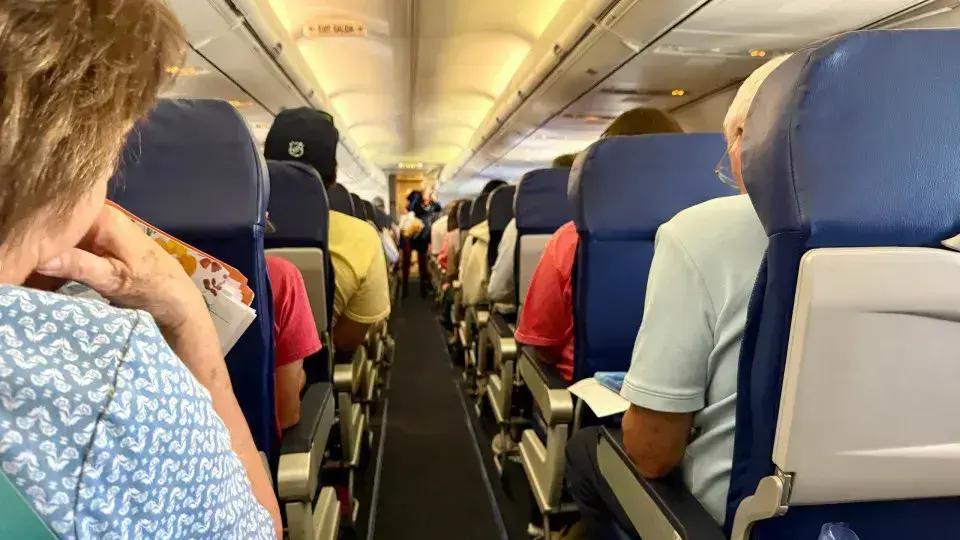 Mudanças na WestJet: Passageiros Precisam Pagar Mais para Reclinar Assento