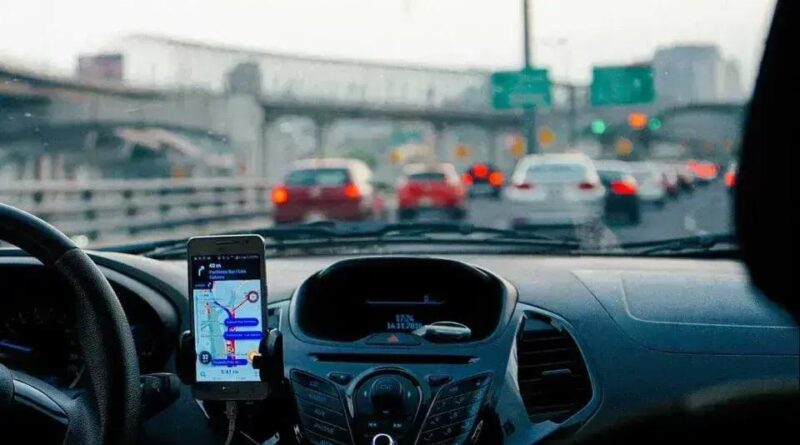 Mudanças nas categorias Comfort e Black da Uber: veja quais carros são proibidos