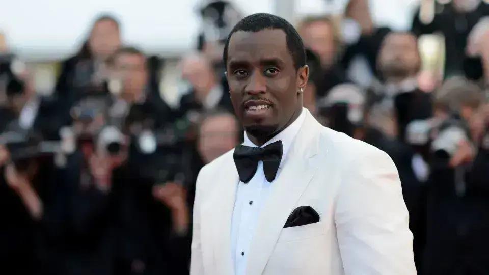 Sean Diddy Combs condenado a quatro anos de prisão por transporte para prostituição