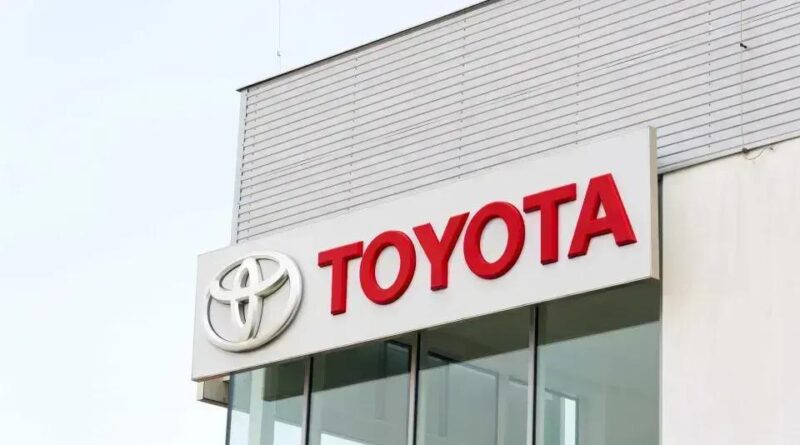 Toyota retoma produção com motores importados em novembro de 2025
