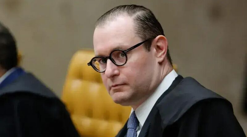 Zanin vota para manter Moro réu por calúnia contra Gilmar Mendes