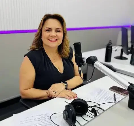 Apresentadora da TV Borborema sofre assalto em Campina Grande durante caminhada