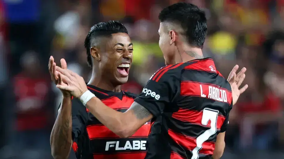 Arrascaeta e Bruno Henrique buscam 16ª conquista pelo Flamengo