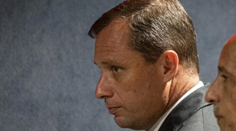 Cid chega ao STF para audiência sobre cumprimento de pena de dois anos