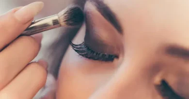 Cuidado com produtos de beleza: riscos para a saúde ocular