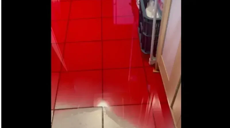 Entrega errada causa inundação com mil litros de óleo em Medford, EUA