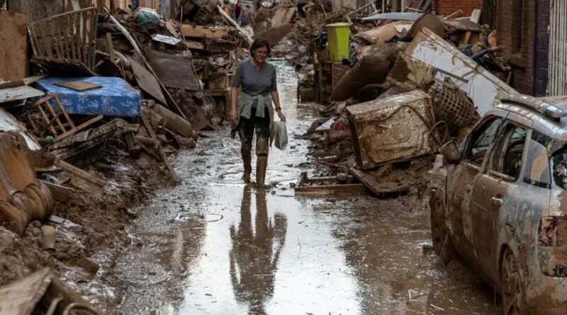 Governador de Valência renuncia após tragédia das enchentes em 2024