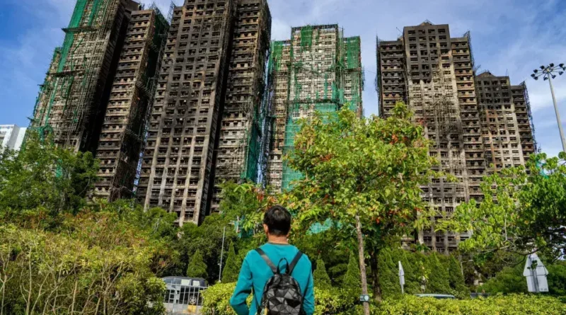 Incêndio em Hong Kong mata 94 e revela falhas estruturais na cidade