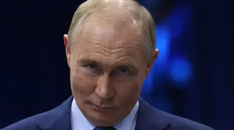 Trump envia negociador a Putin enquanto Zelenski busca acordo de paz