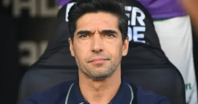 Abel Ferreira renova contrato com o Palmeiras até 2027