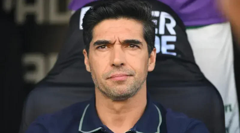 Abel Ferreira renova contrato com o Palmeiras até 2027
