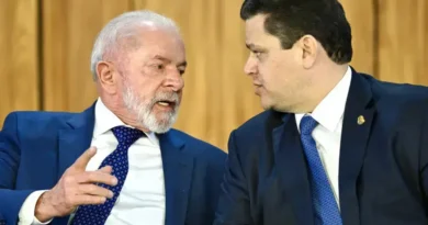 Alcolumbre critica interferência do governo Lula na sabatina de Messias