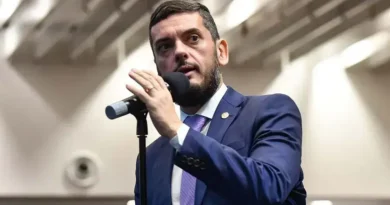 Deputado Rodrigo Bacellar é preso pela Polícia Federal em operação