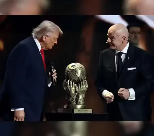 Donald Trump recebe o Prêmio da Paz da FIFA durante sorteio da Copa do Mundo 2026