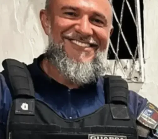 Exoneração do Chefe da Guarda Civil de Bayeux por Violência Doméstica